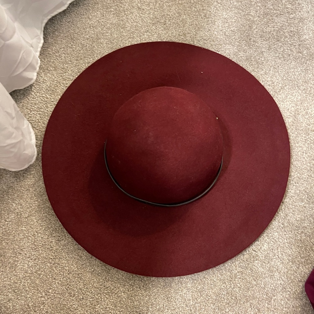 Burgundy wool floppy hat